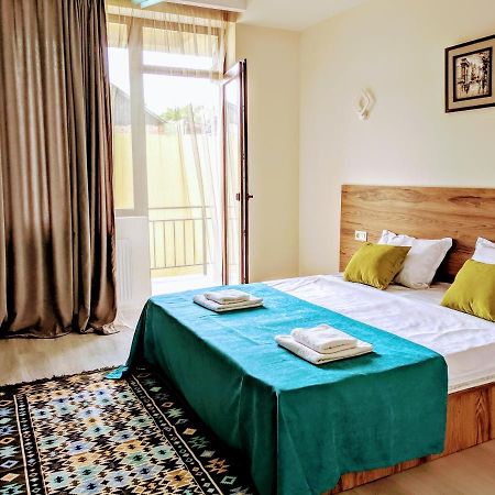 Hotel 5 Rooms Тбилиси Екстериор снимка