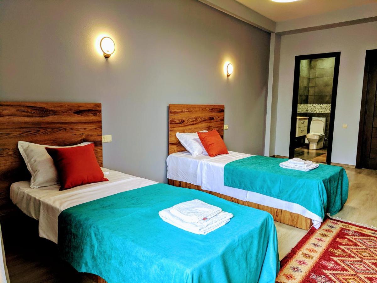 Hotel 5 Rooms Тбилиси Екстериор снимка