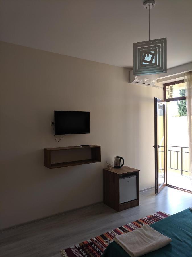Hotel 5 Rooms Тбилиси Екстериор снимка
