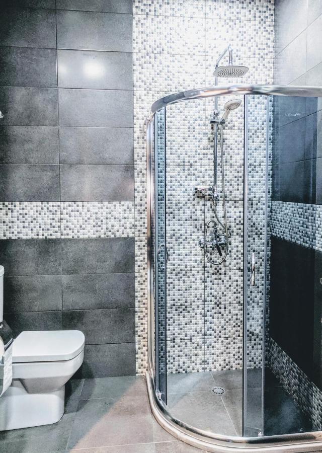 Hotel 5 Rooms Тбилиси Екстериор снимка